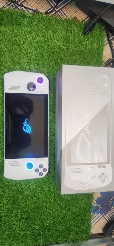 ASUS ROG Ally Z1 Extreme (512GB) + ROG XG Mobile RTX 3080