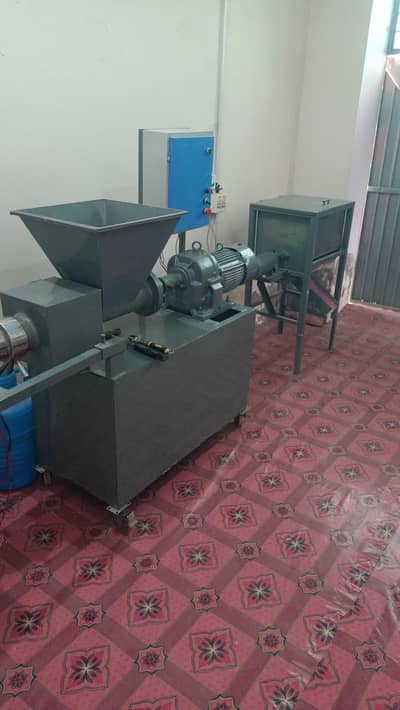 soap making machines urgent forsale only 1 month use
