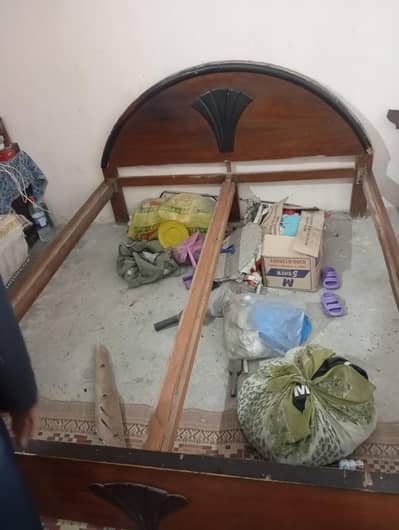 new liya hai is liya sale kr rahi huo