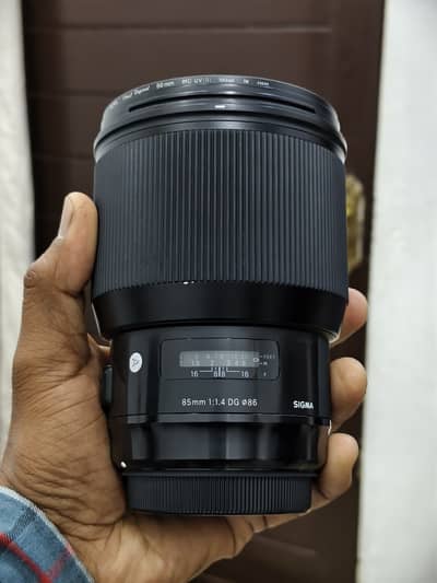 Sigma 85mm f/1.4 DG HSM / DG DN Art Lens Condition: 10/10+ (Used)