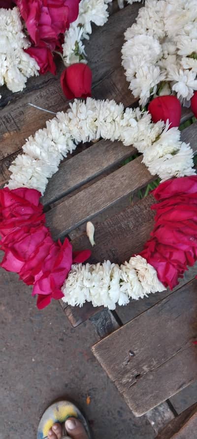 flover bangles and nose pin and ring