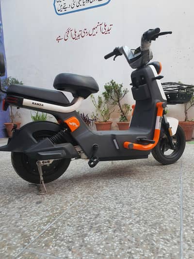 Ramza Kuling Super Asia Electric Scooty