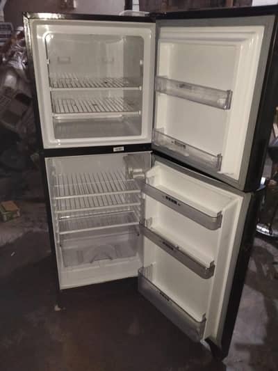 Dawlance fridge