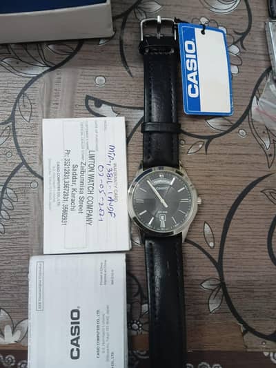 Casio day n date quartz