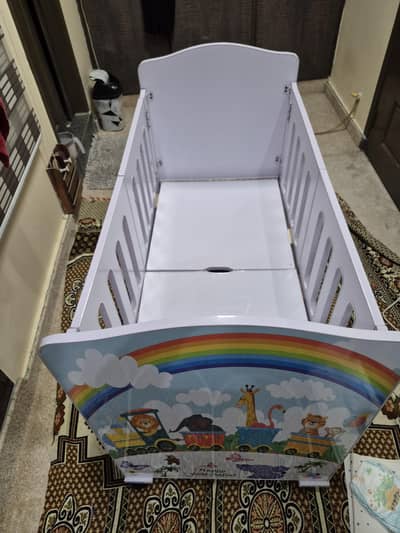 Foldable baby cot