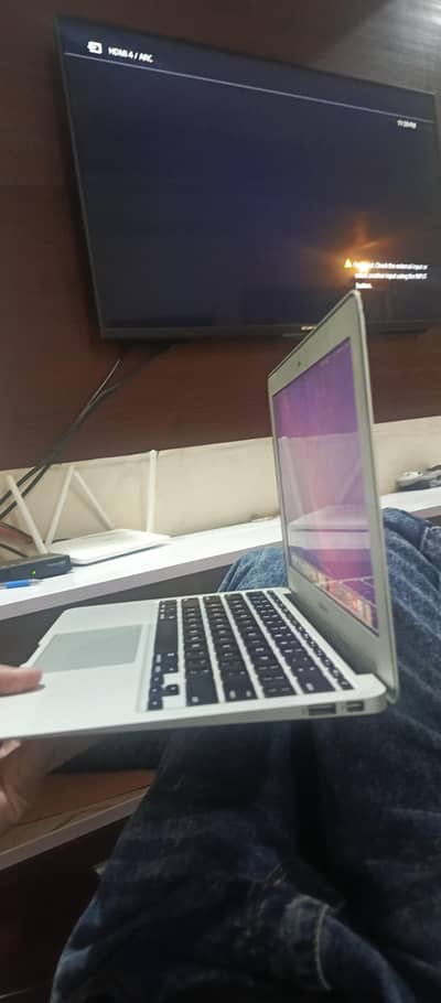 Mcbook Air 2015 11 inch, early 2015 8GB 1600 MHz