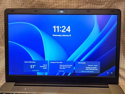 PM LAPTOP BRAND NEW PIN PACKED WITH BOX