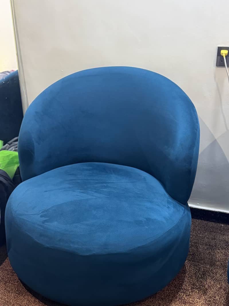 2 modern sofa/ coffee sofas 1