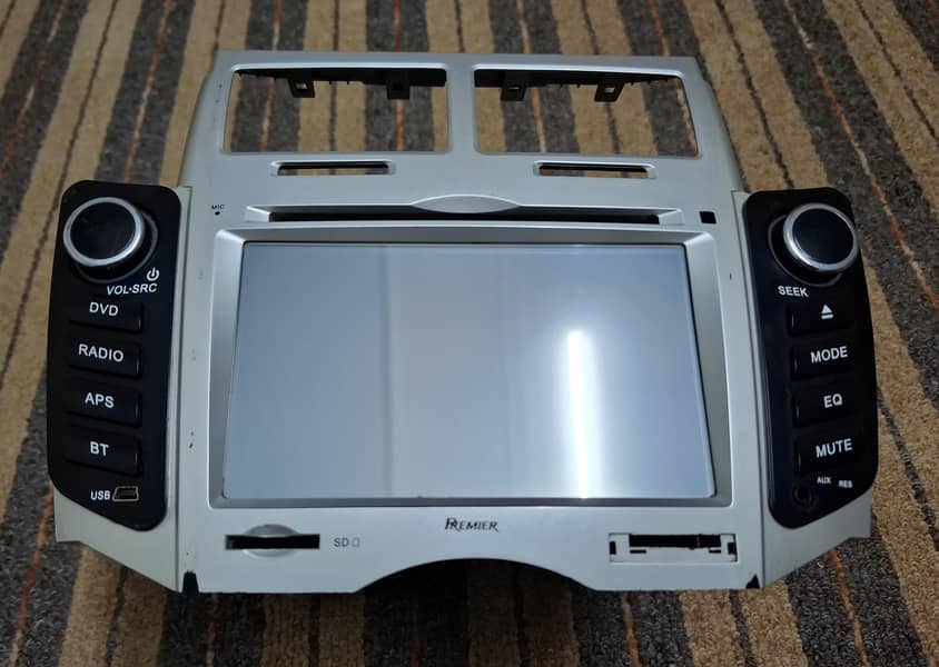 Vitz LCD 0