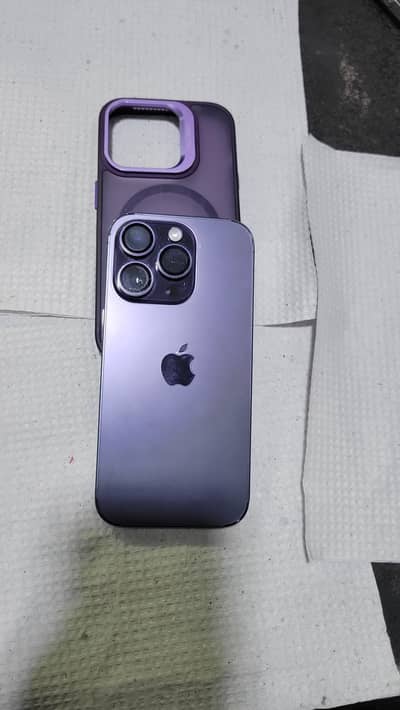 I phone 14 Pro 128 gb Deep purple.