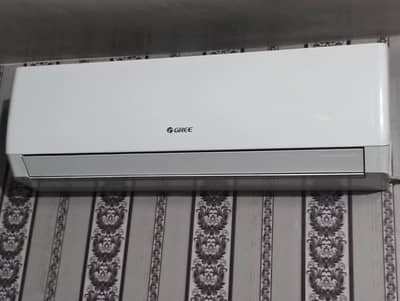 gree 1.5 ton inverter ac  2 season use only