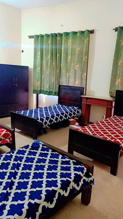 Tulip Boys Hostel/Living space/Accomodation/Room in E11