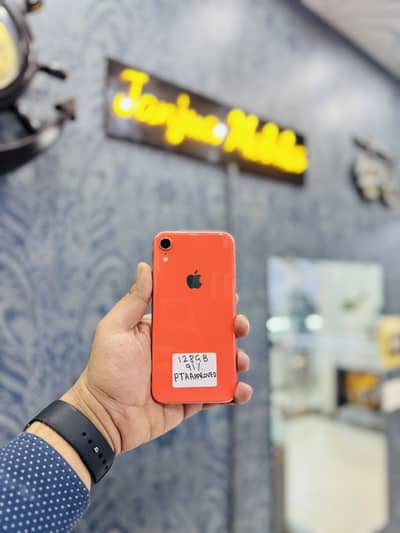 iPhone Xr 128GB PTA APPROVED