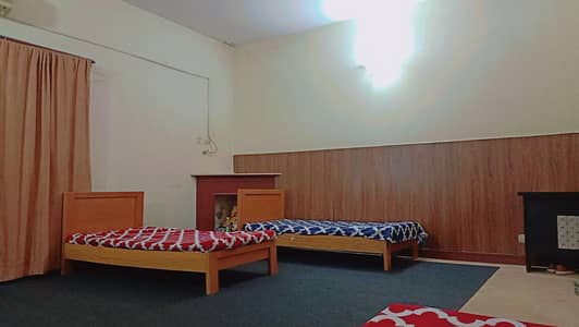 Al-Hamd Boys Hostel/Living space/Accomodation/Room in E11