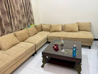 9 seater L shape sofa in very good condition