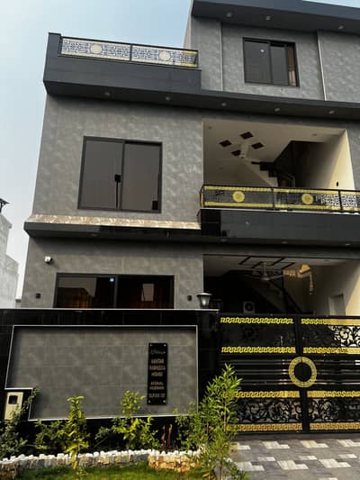 5 marla full house semi furnished (like new)