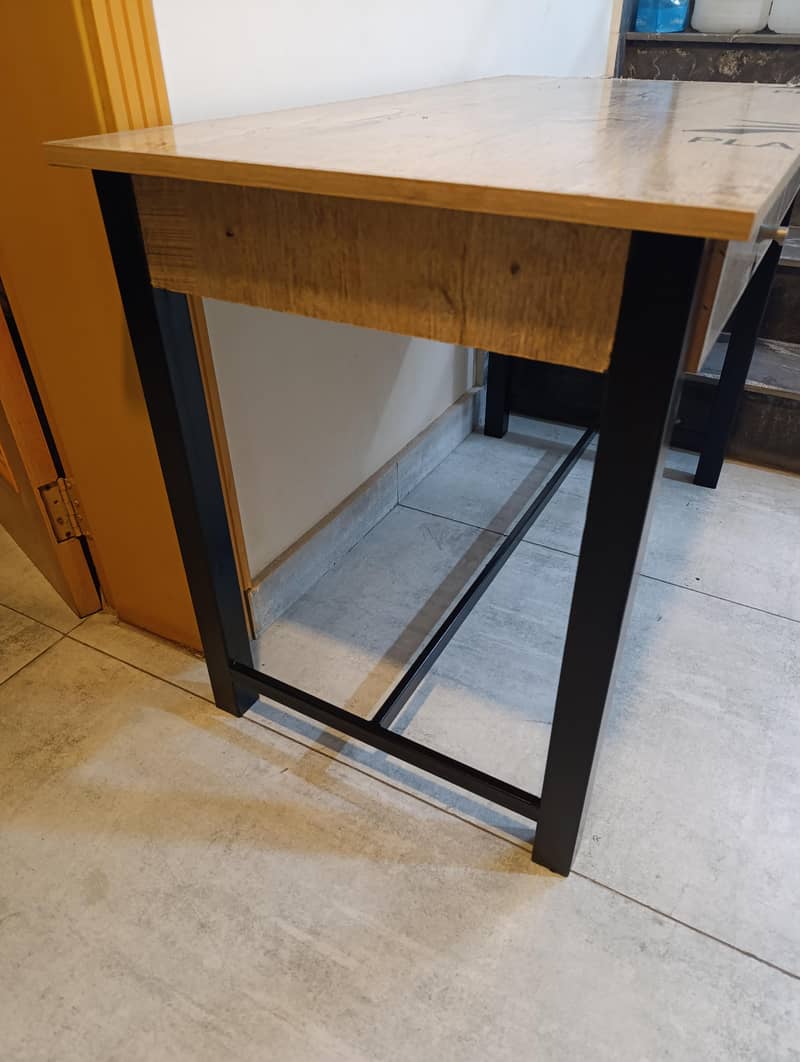 Metallic Frame Study Table 2