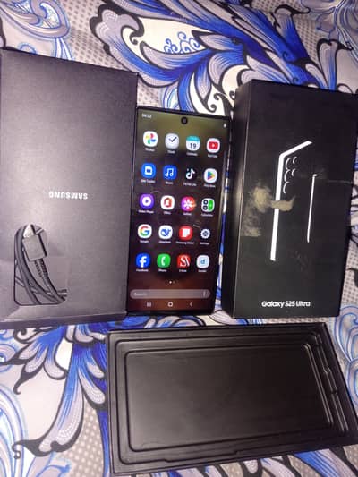Samsung Galaxy S25 ultra 12+512 gb 10/10 UK Mondal physical sim