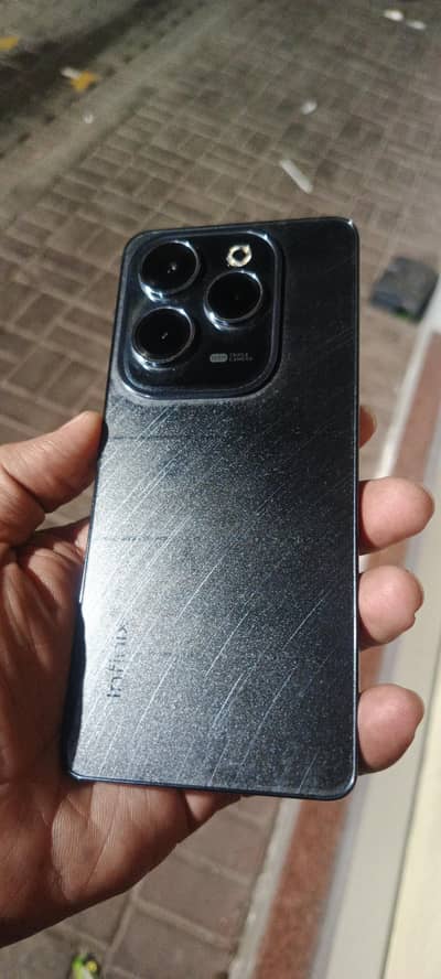 Infinix Hot 40 pro  8+8 256