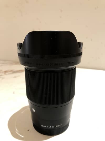Sigma 16mm 1.4
