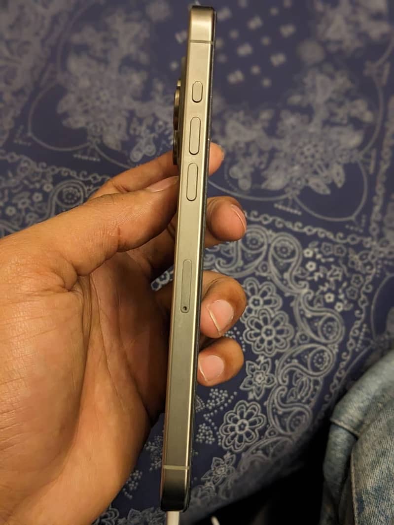 Iphone 15 Pro Max 3