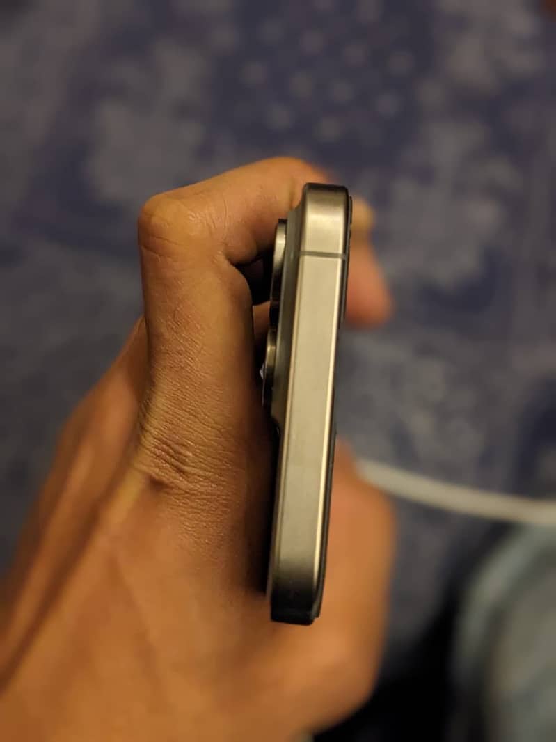 Iphone 15 Pro Max 4