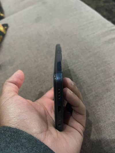 vivo y35 8+8 128gb full lush condition one hand use