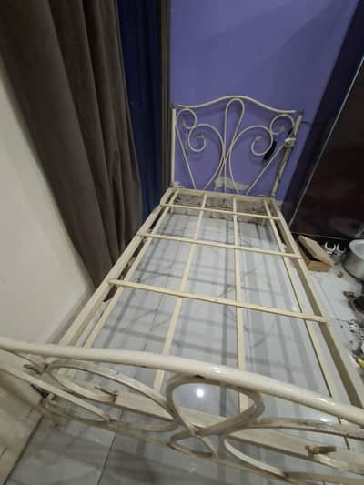 Iron Single bed for sale