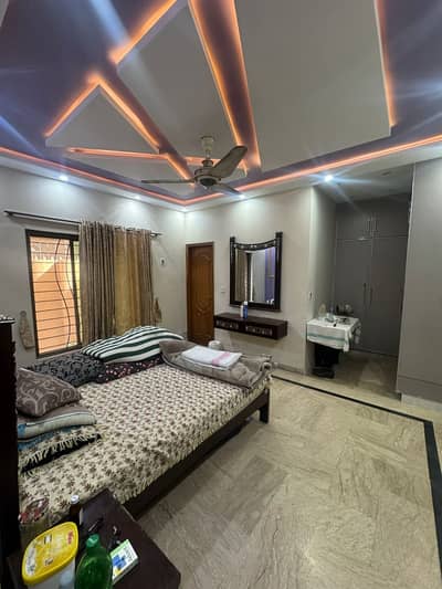 SEMI FURNISHED FLATE FOR RENT IN JOHAR TOWN LAHORE