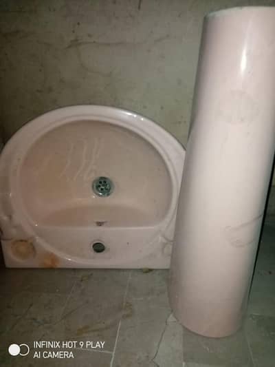 2 original wash basin very less used OK billkul