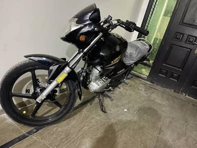 Yamaha ybr 2024 model 26 ka number lagay ga /03369800157//