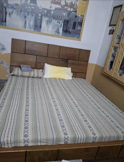 Bed set for sale