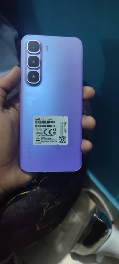 ya mobile Sirf 12 sa 15 din used howa ha. box pack set ha .