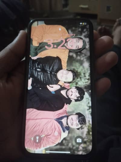 xr ha condition 10/9 ha okay phone ha koi masla nhi ha