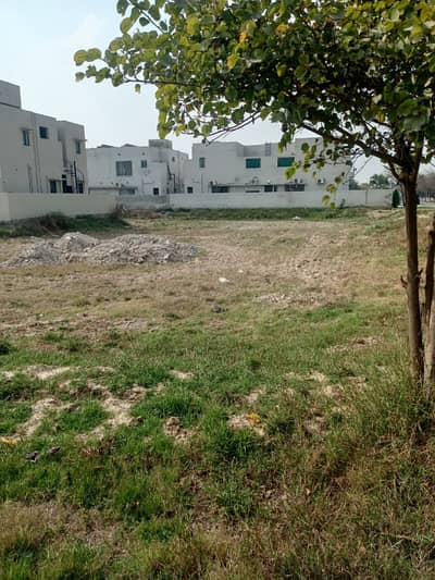1 Kanal Plot for Sale DHA Phase 7, Near Raya, Lahore