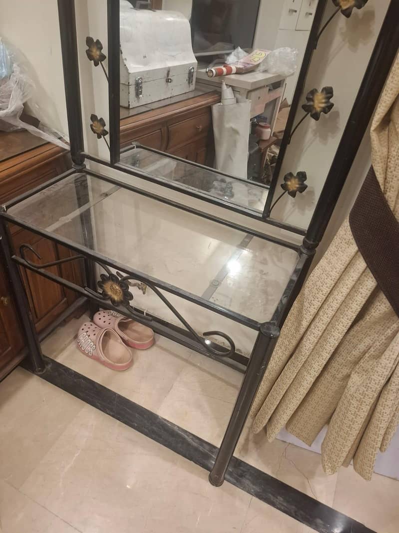 dressing table 2