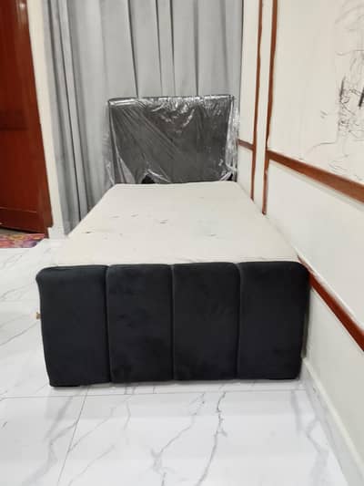 Bed/Wooden Bed/Luxury bed/Double bed/Bed for sale/Poshish bed