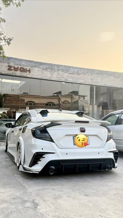 Honda civic Oriel Modal 18 December Red Metar