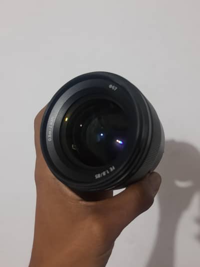 85mm 1.8 lens sony E-mount