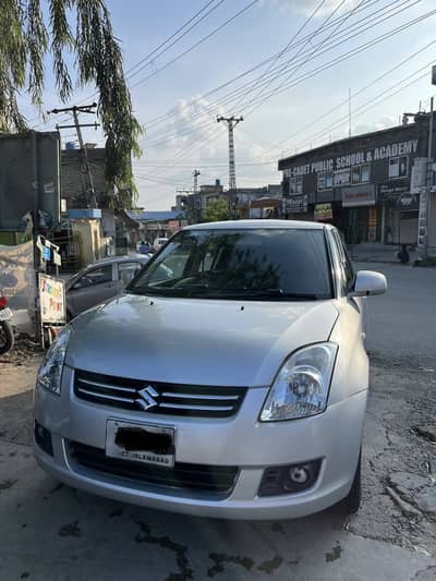 SUZUKI SWIFT DLX 1.3 Automatic
