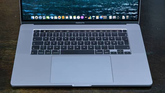 Macbook Pro 2019 | 15 inch |core i9 |32GB Ram | 512GB SSD|4GB Garphic