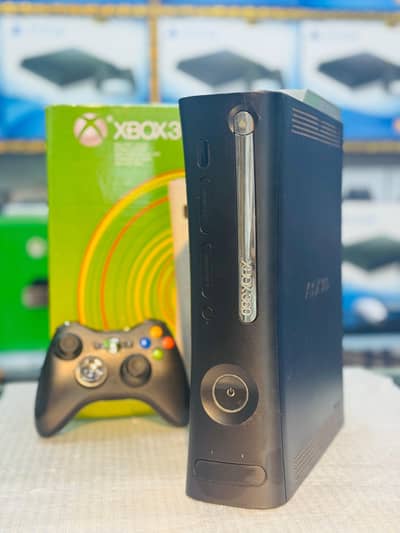 Xbox 360 Jesper 80 plus games installed 10/10 condition