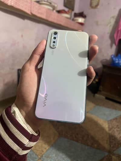 Vivo S1