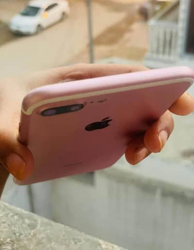 IPHONE 7 PLUS OFFICIAL PTA APPROVED 128 GB BOX AVAILABLE