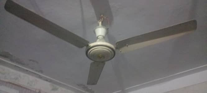 Royal fan 3 piece 100 ok no repier