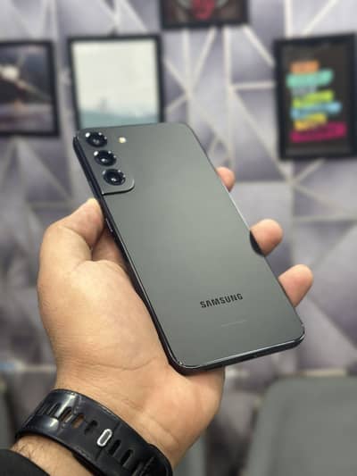 Samsung S22 Plus 8GB 128GB Pta Approved C condition 9/10