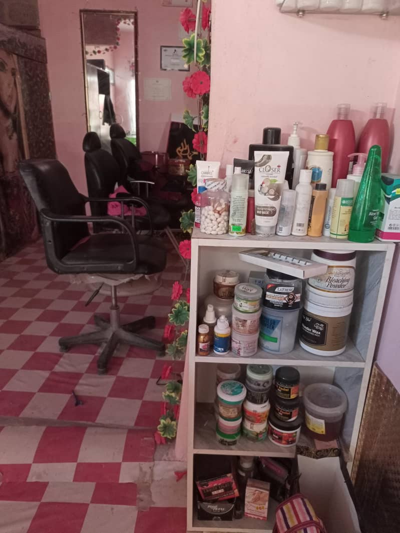 Salon setup 4