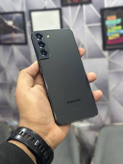 Samsung S22 Plus 8GB 128GB Pta Approved C