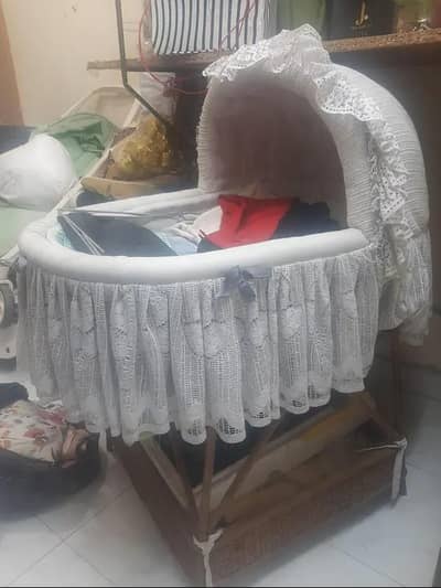 baby cot