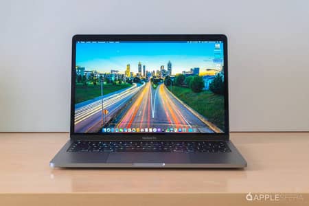 Apple MacBook Pro 2020| Core i5 | Pro 16GB RAM |1TB SSd 10/10